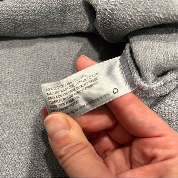 NWT Colsie Gray Oversized Short Sleeve Sweatshirt Size XS - Picture 7 of 7